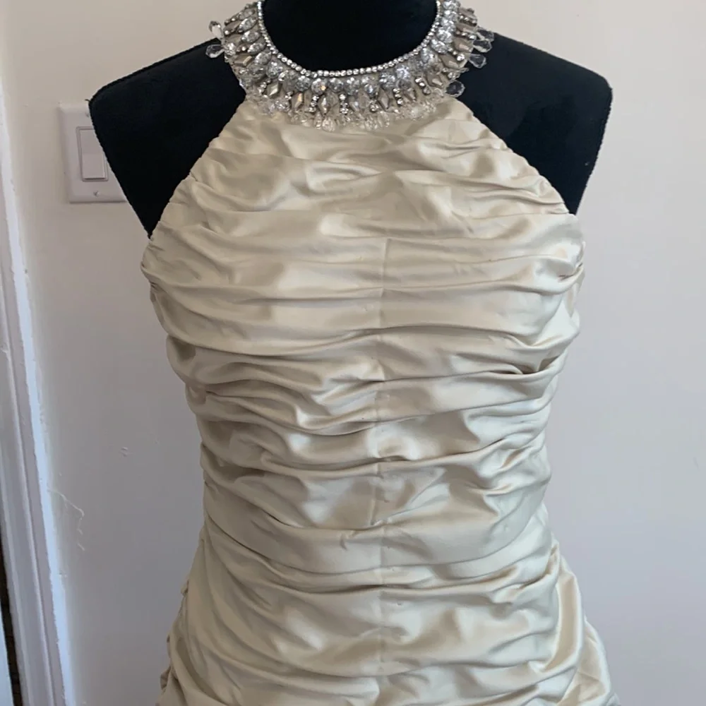 CACHET  Excellent Condition Dress - Picture 3 of 9